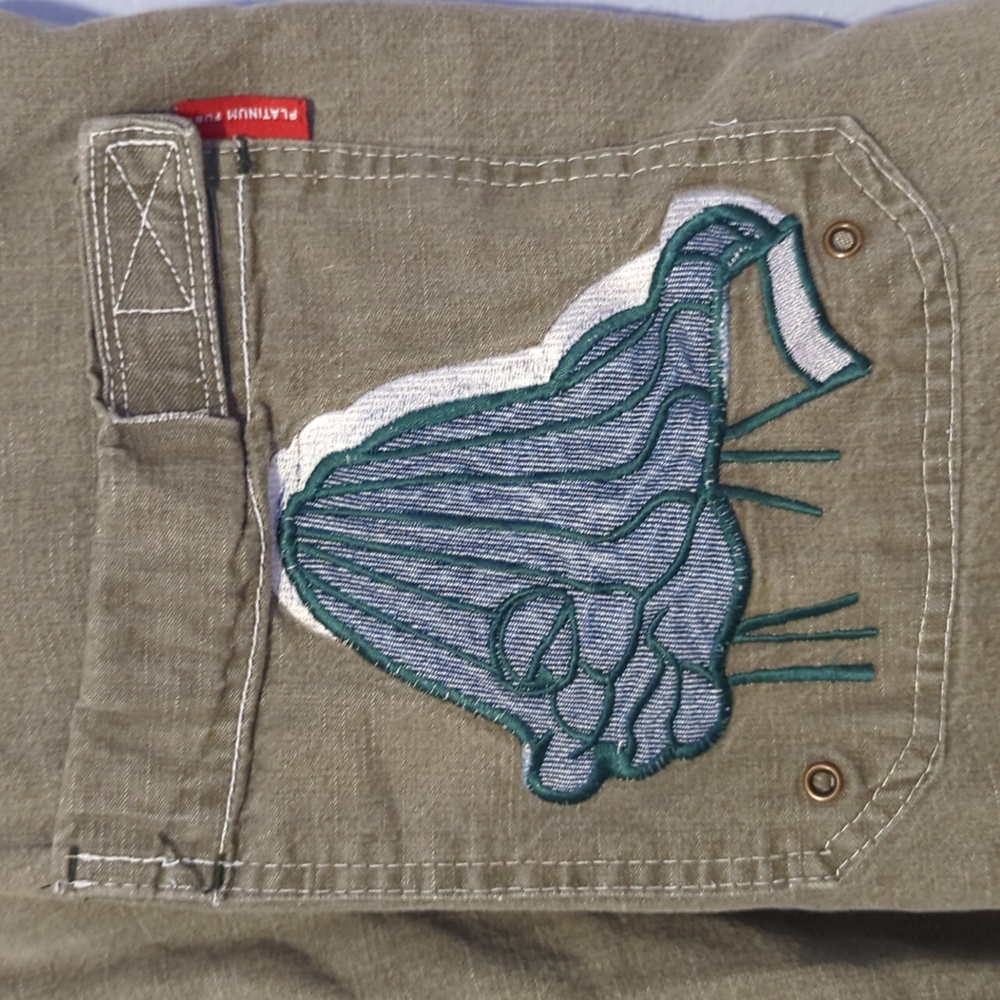 FUBU Platinum Olive Cargo Shorts Fat Albert Dumb Donald Emb.Pocket Patch 42 - Picture 3 of 12